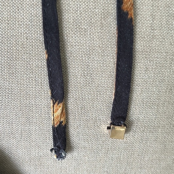 MILLY Wynona Giraffe Printed Wrap Tie Waist Puff Sleeve Cropped Linen Blouse - S - Picture 13 of 16